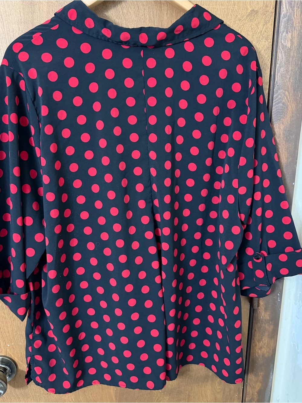 Catherines 2XWP 22/24WP Black Button-Down Blouse with Red Polka Dots - Picture 7 of 9